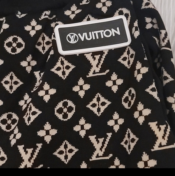 Louis Vuitton unisex joggers - Picture 2 of 4